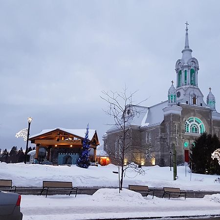 Gite De L'Artiste Perron Saint-Sauveur Екстер'єр фото